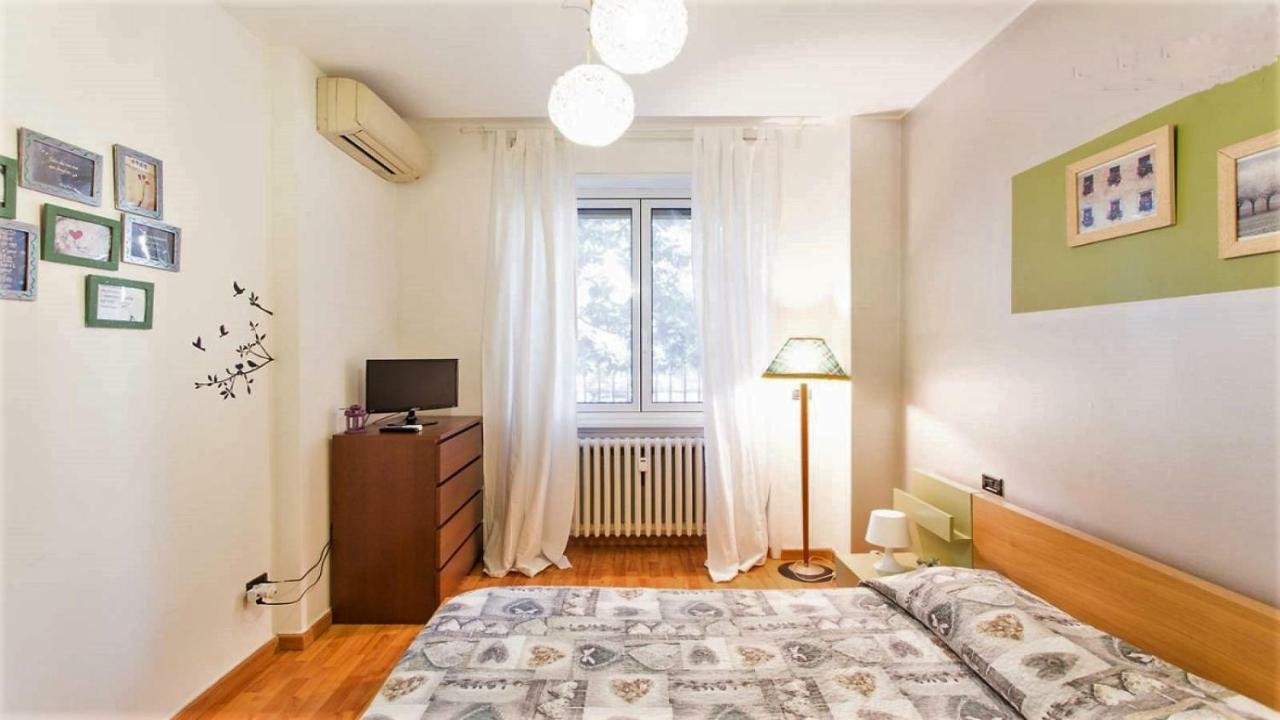 Isola Lagosta Apartment Milaan Buitenkant foto